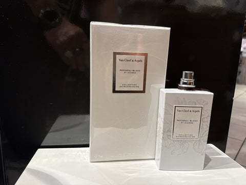 Van Cleef & Arpels Patchouli Blanc. Collection extraordinaire