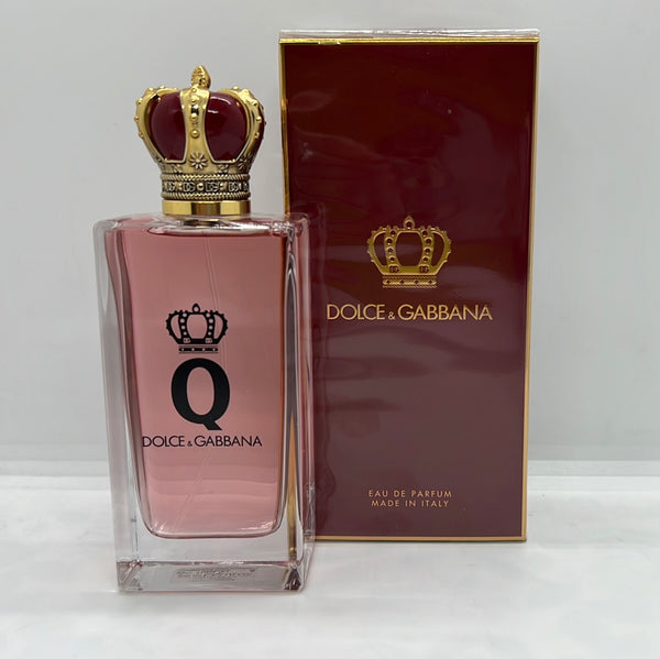 " Q " Dolce & Gabbana